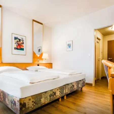 מלון Taste Dresden-ehemals Residenz Alt 4*