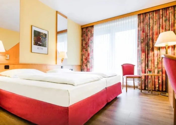 Taste Dresden-ehemals Residenz Alt Отель 4*