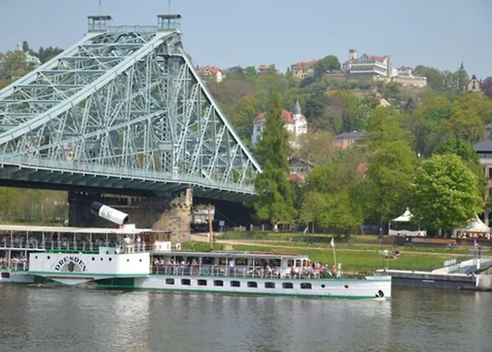 Taste Dresden-ehemals Residenz Alt Отель 4*