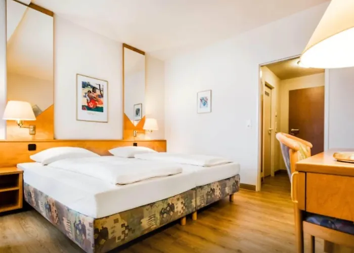 Отель Taste Dresden-ehemals Residenz Alt 4*